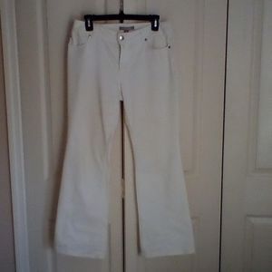 Chico's white, size 0, flared jeans.